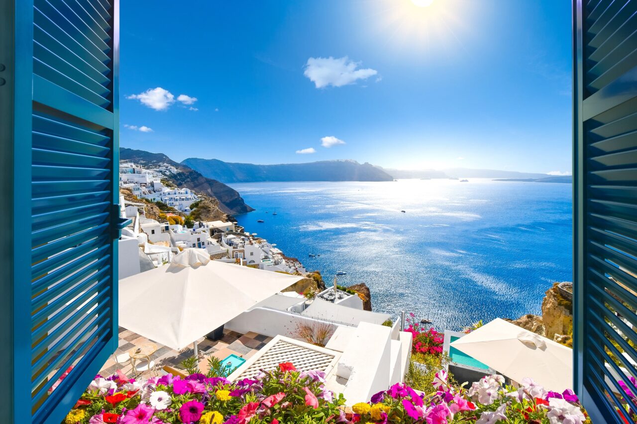 CALDERA shutterstock_2044614554