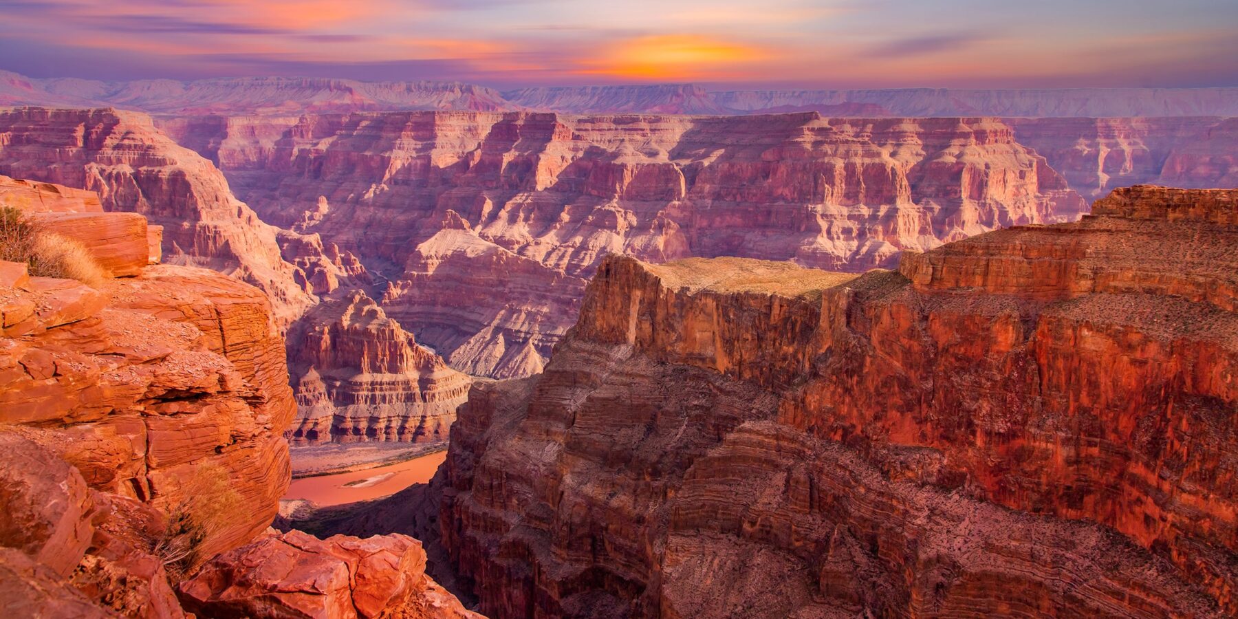 GRAND CANYON 1 shutterstock_2142642123