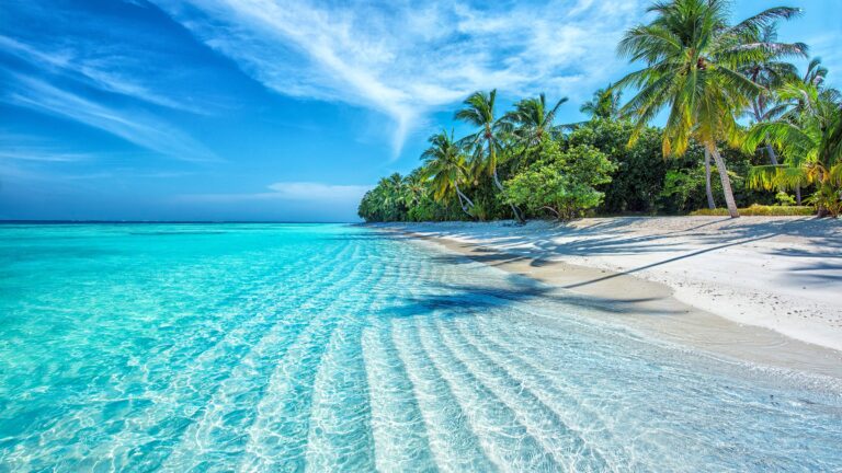 MALDIVES shutterstock_1938868960
