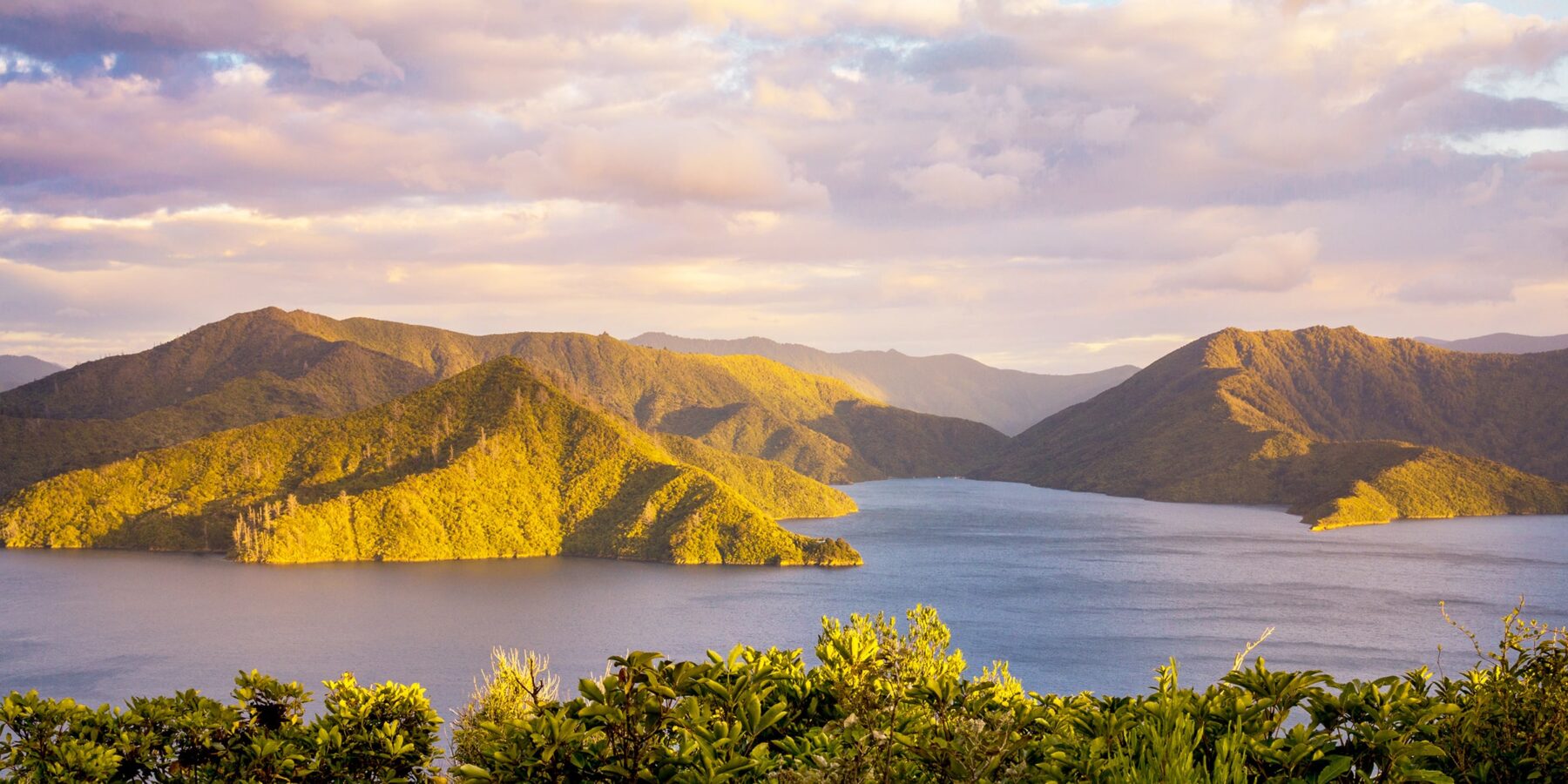 MARLBOROUGH SOUNDS shutterstock_367597745