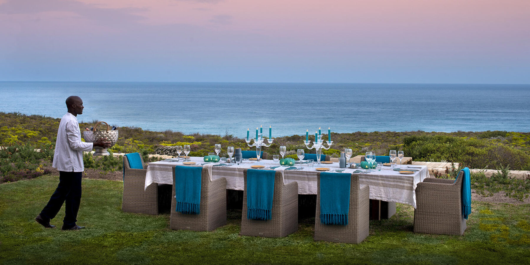 Ocean_House_outdoor dining