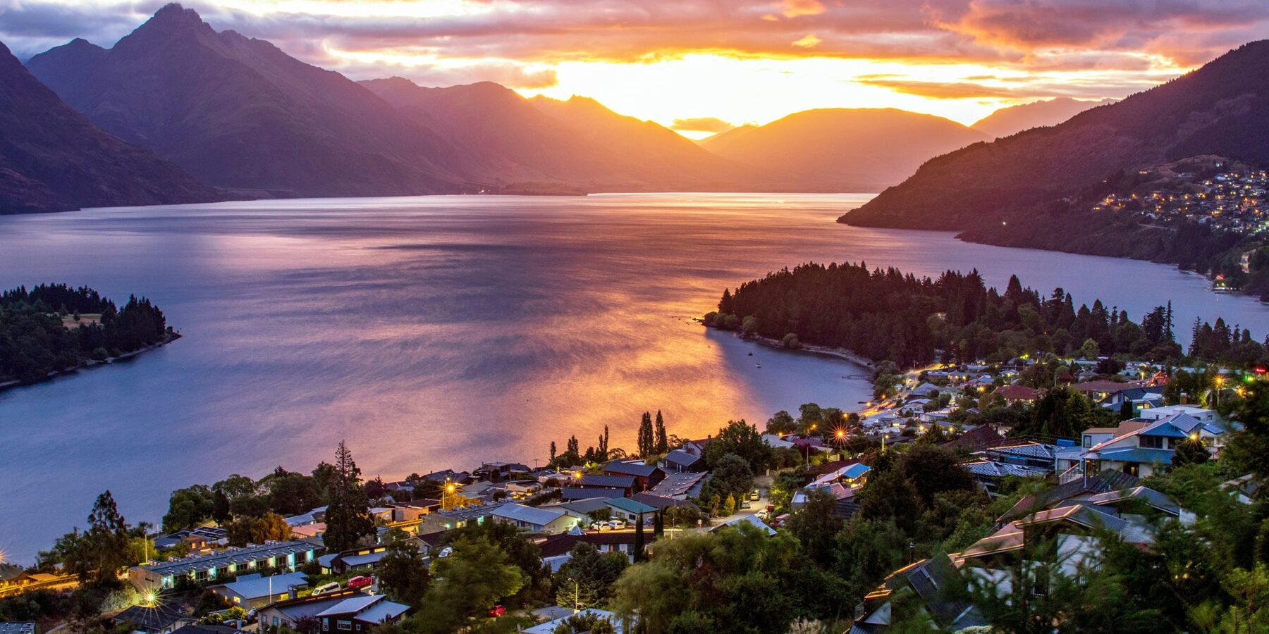 QUEENSTOWN shutterstock_2507194065