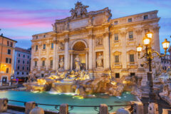 Rome,,Italy,At,Trevi,Fountain,During,The,Early,Morning.