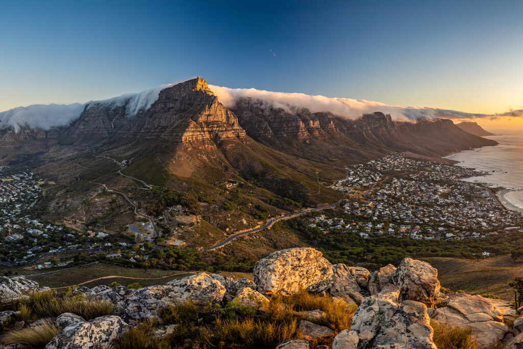 The,Incredible,View,From,Lion’s,Head,Over,Table,Mountain,,Cape