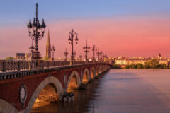 Bordeauxfrance,-,September,19,:,The,Pont,De,Pierre,Spanning