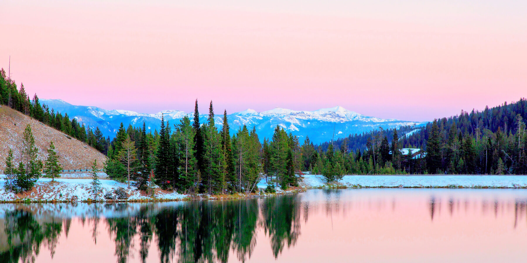Big,Sky,Montana,At,Dusk