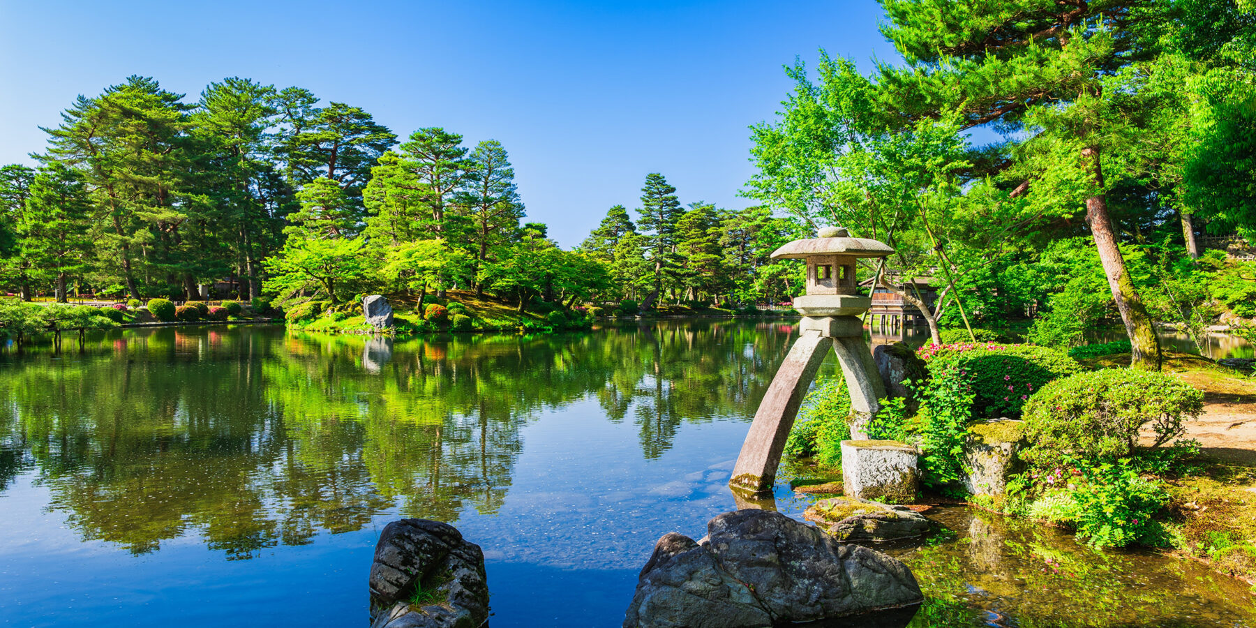 Japan,,Spring,In,Kanazawa,,Kenrokuen