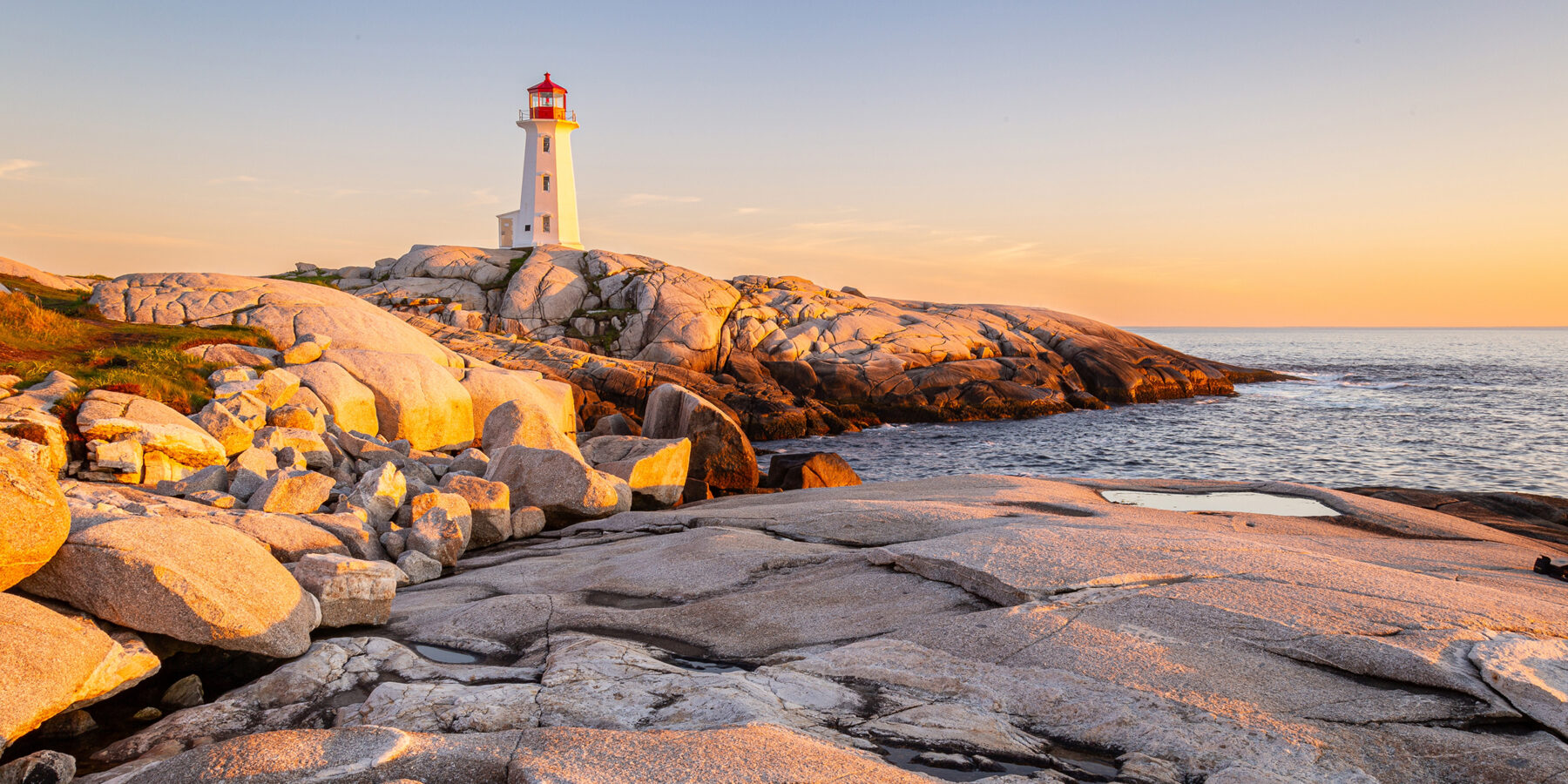 Sunset,Light,And,Colours,By,The,Coast,At,Peggyís,Cove