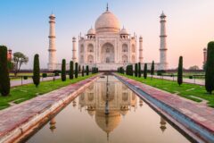 TAJ MAHAL shutterstock_2255692711