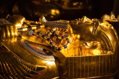 TUTANKHAMUN shutterstock_2277781011